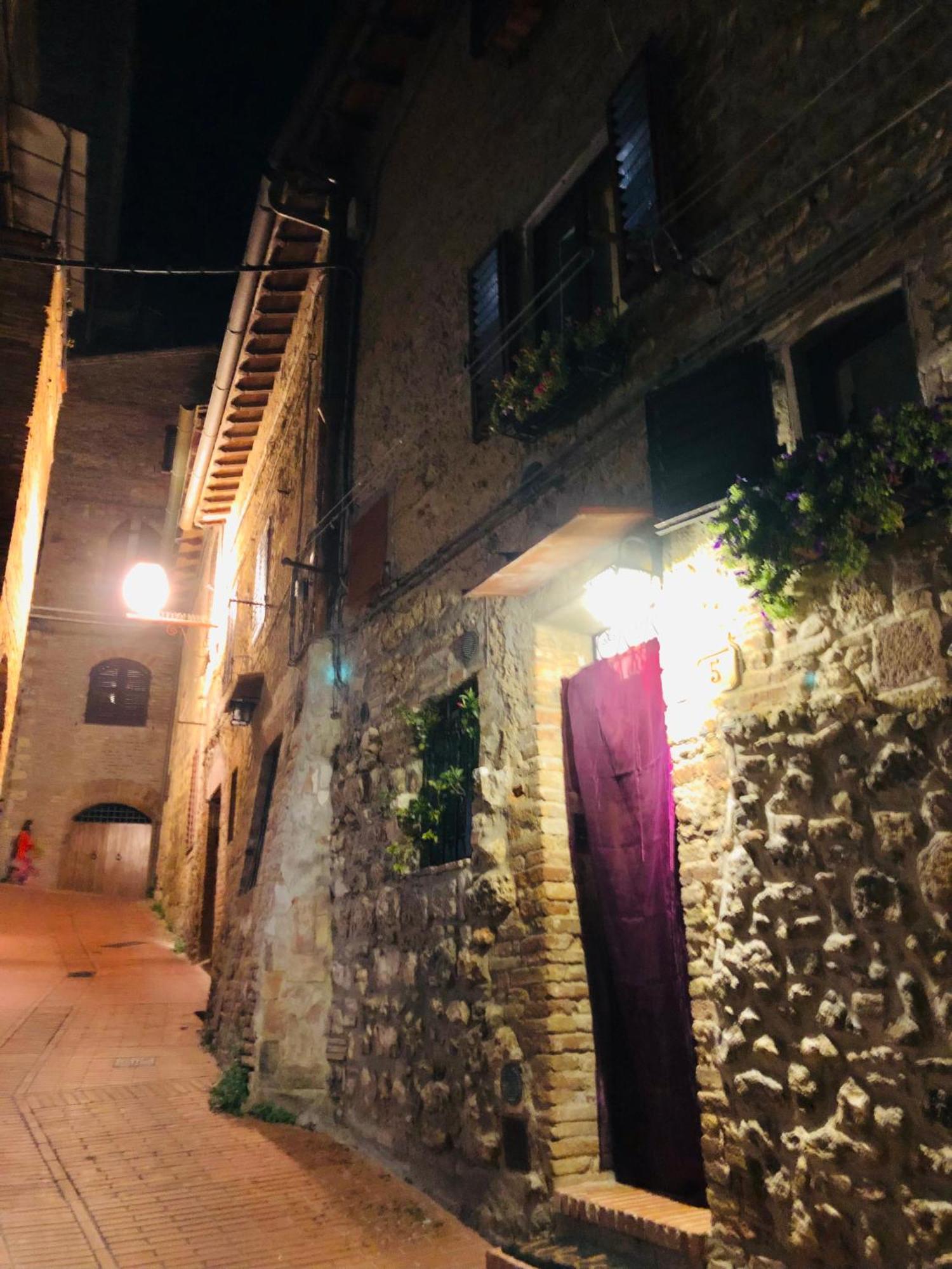 Appartamento Casa Nel Centro Storico San Gimignano Esterno foto